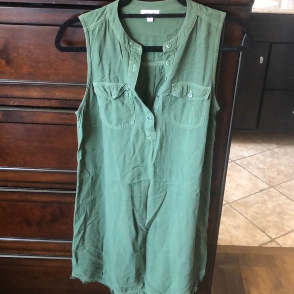 Splendid Dresses & Skirts - Splendid sleeveless button down dress Splendid Dresses & Skirts - Splendid sleeveless button down dress